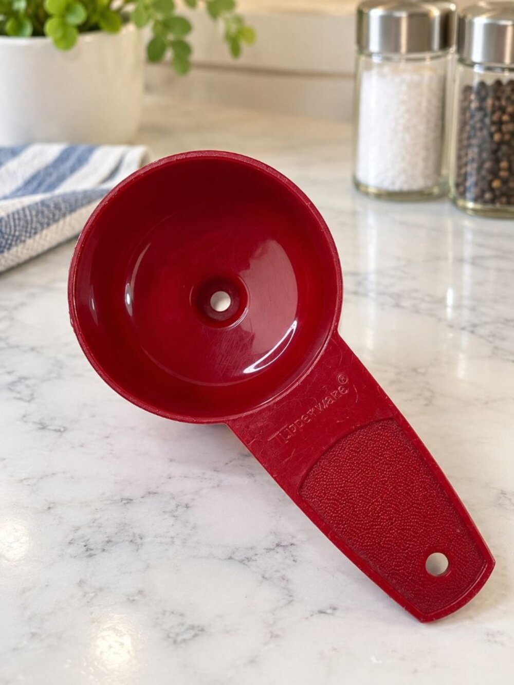 Tupperware Red Tupperware Mini Funnel #877 Refill Salt Pepper Shakers
